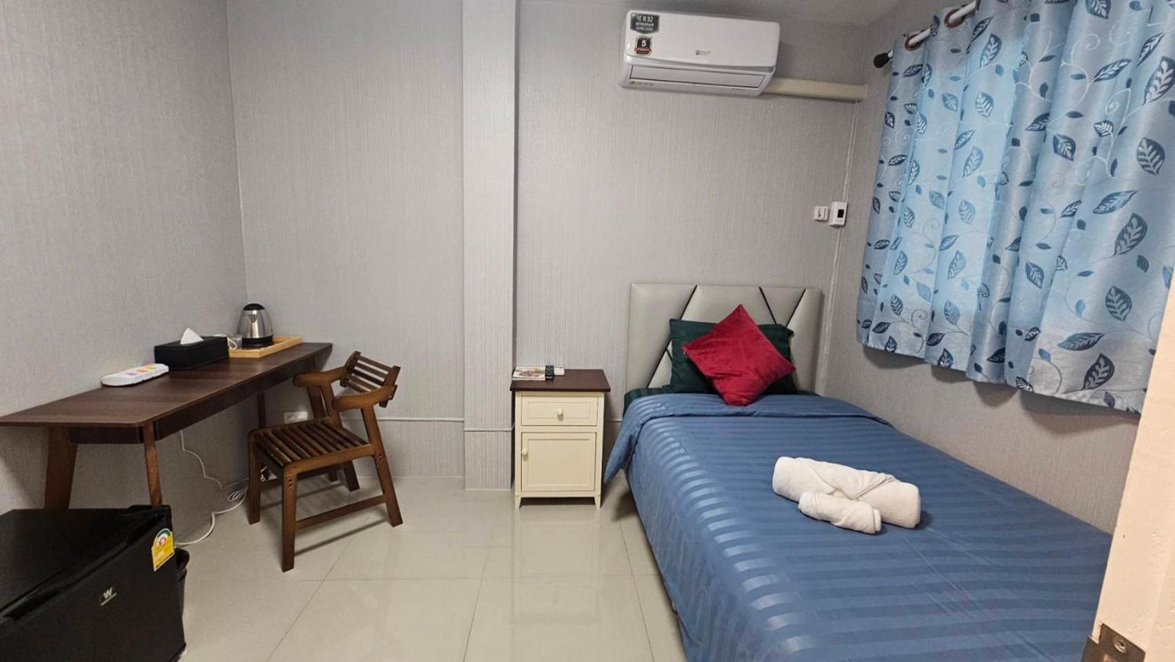 Khokeng Room Банкок Стая снимка